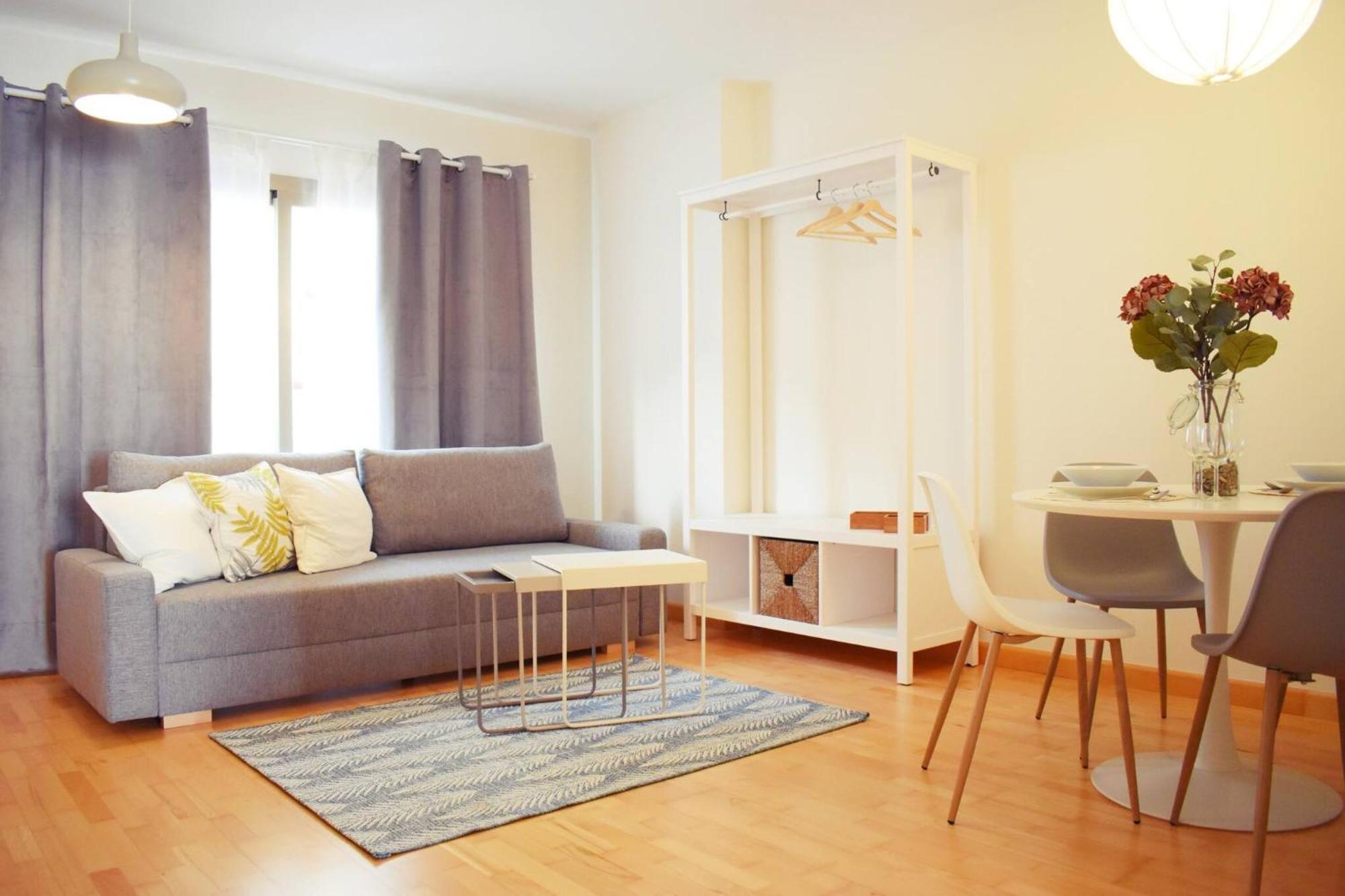 Coqueto Apartamento Cerca Del Centro Historico Malaga Bagian luar foto